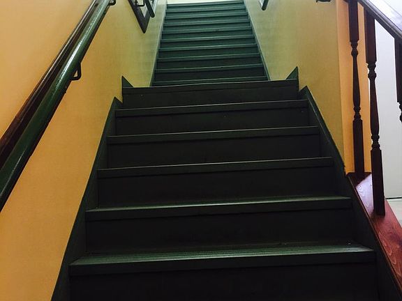 Steps to Apartment