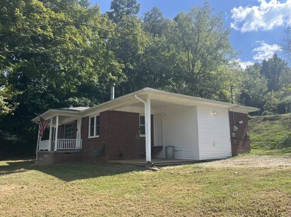 305 Folger St, Waynesboro, TN 38485