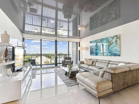 3rd image of 4748 S Ocean Boulevard #806