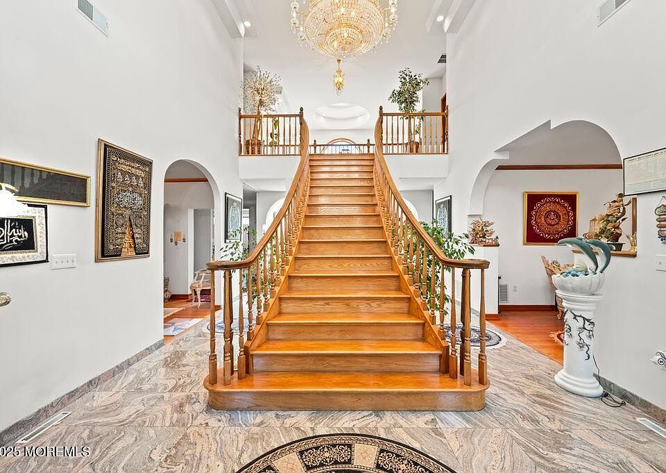 8 Tiberon Drive, Holmdel, NJ 07733 | Zillow