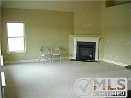 4th image of 2108 Chaucer Park Ln