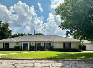 2909 N 42nd St, Waco, TX 76710