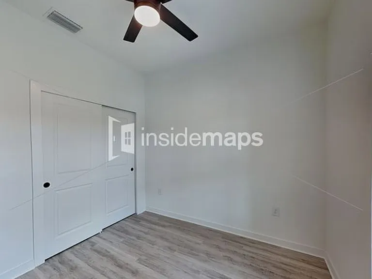 1133 Abrams Blvd — Photo 35