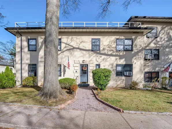 19 Manchester Road #2R   (B-22), Eastchester, NY 10709