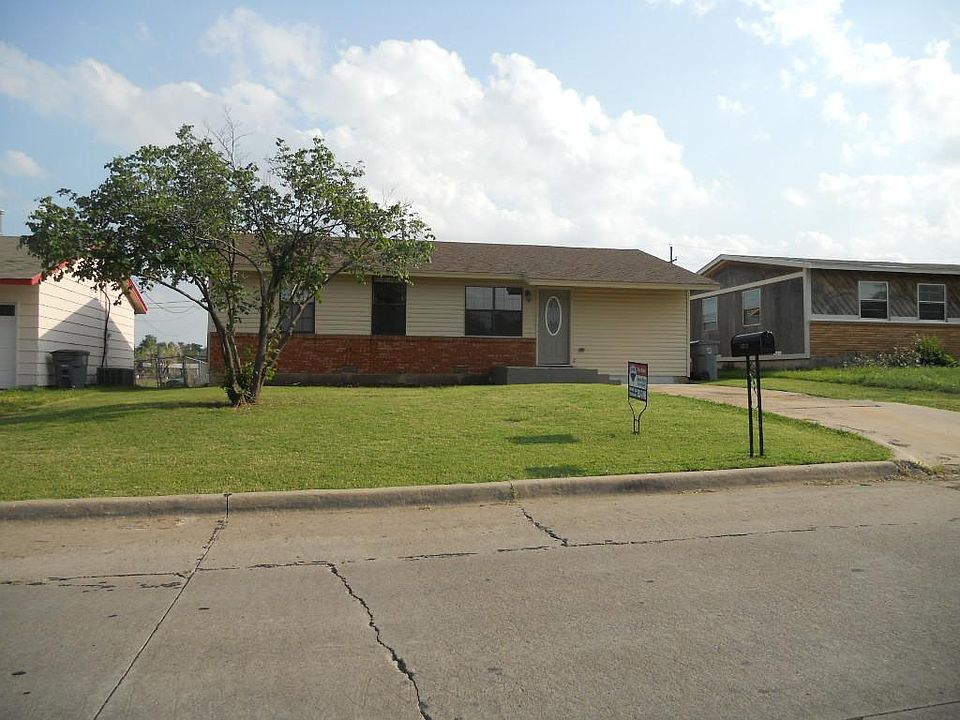 1st image of 5310 NW Oak Ave