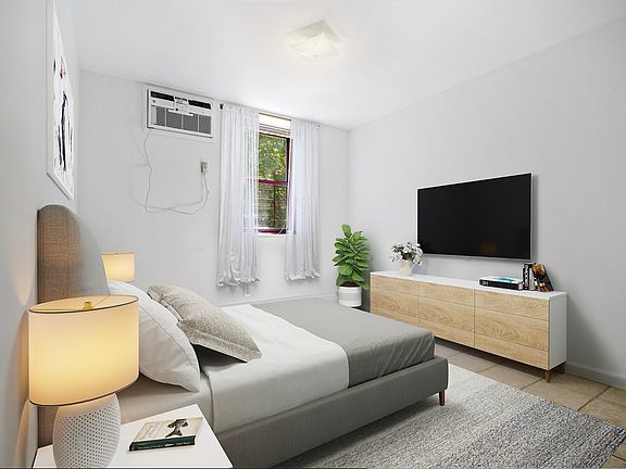 4th image of 540 W 52nd St #J