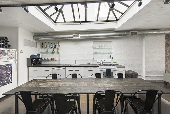 Rented by Nest Seekers International | media 25