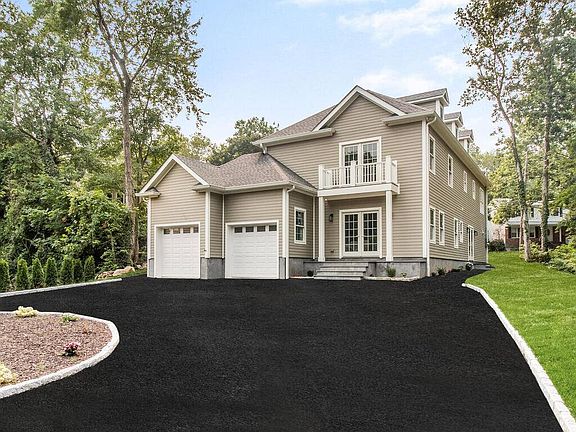 2nd image of 1 Kewanee Rd