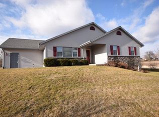 544 Hargrove St, West Bend, WI 53095