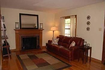 4th image of 4465 Sellers Ave