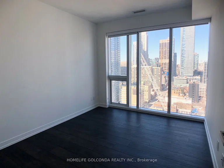 3 Gloucester St #2302 — Photo 10