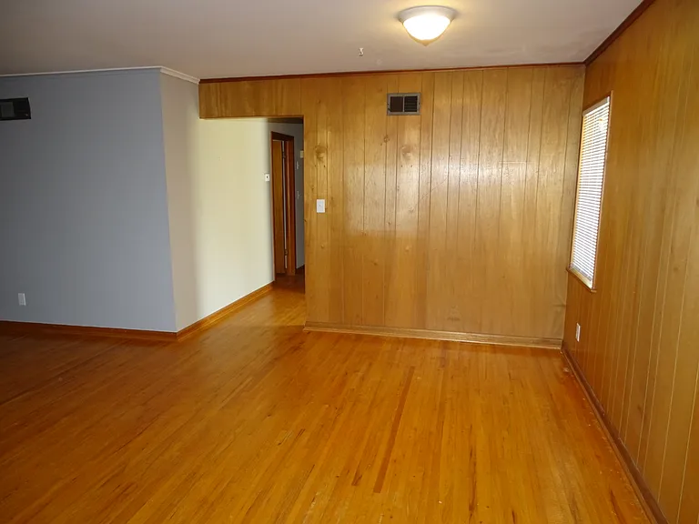 4829 S Lawton Ave #1 — Photo 10