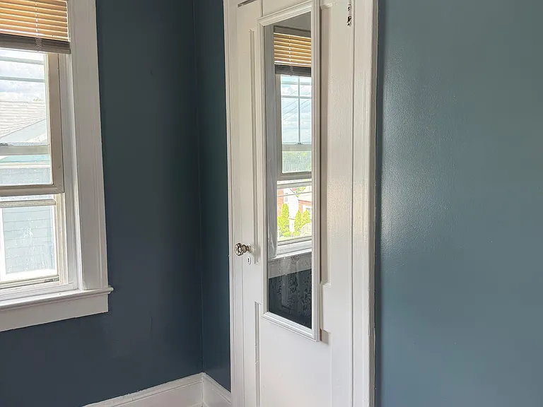 290 Roberts Ave #2 — Photo 11