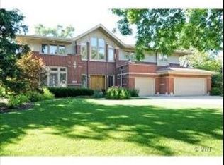 2436 Meadow Dr N, Wilmette, IL