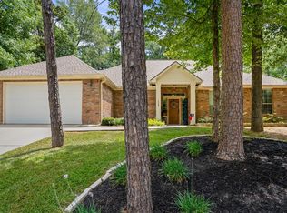 1908 Green Briar Dr, Huntsville, TX 77340