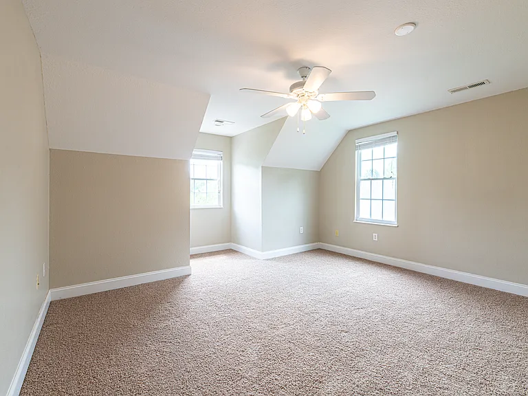 7211 Remagen Ln — Photo 25