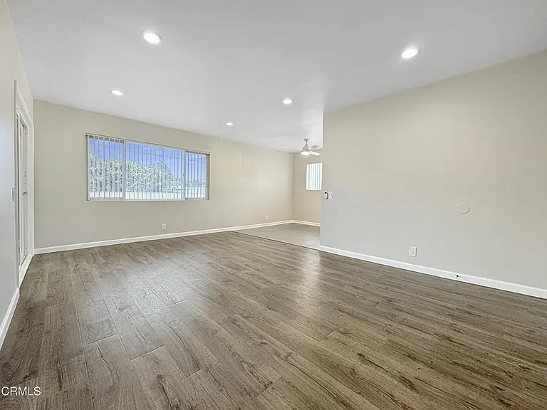 605 N Los Robles Ave #4 — Photo 4