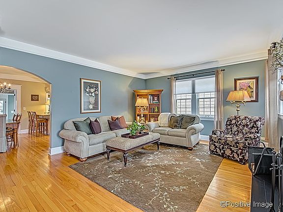 3rd image of 3903 Woodland Ave
