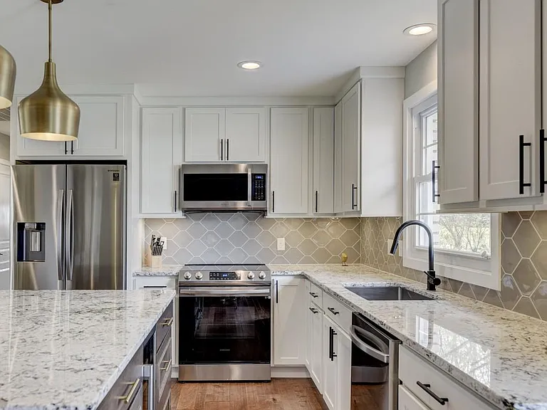 5405 Wakefield Dr — Photo 12