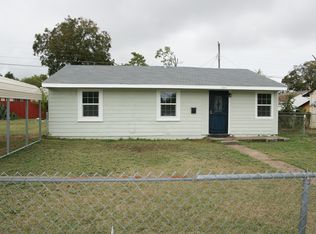 4049 Orlando Ct, Dallas, TX 75211