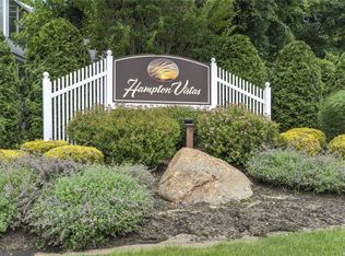 40 Vista Dr, Manorville, NY 11949