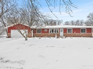 6045 E South Prairie Dr, Morris, IL 60450