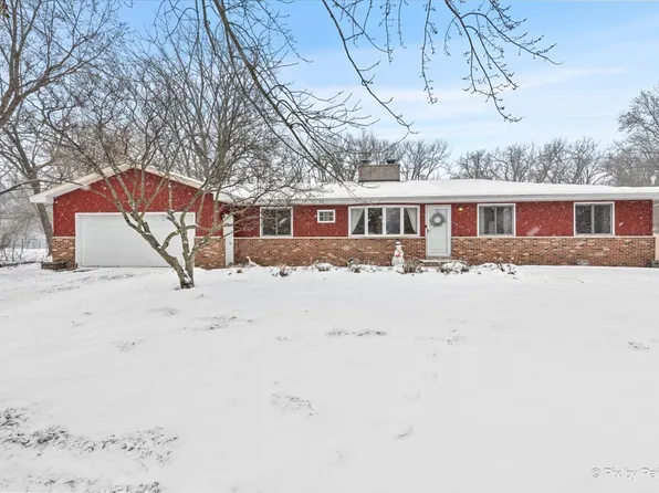 6045 E South Prairie Dr, Morris, IL 60450