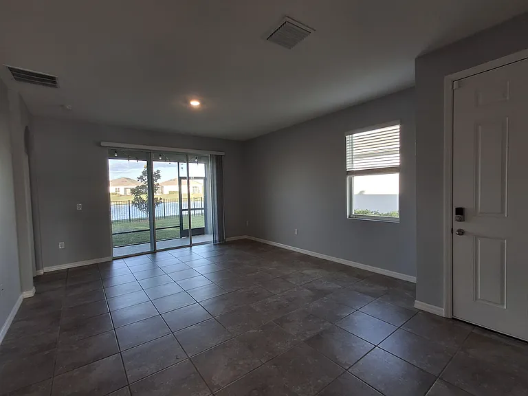7891 Stonebrook Cir — Photo 11