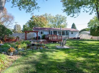 312 Maple Way S, Waukesha, WI 53188