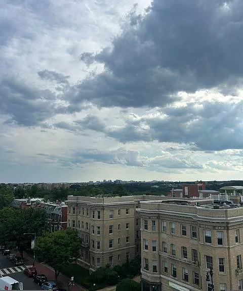 1673 Park Rd NW #B2 — Photo 12