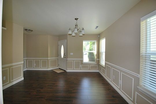 5th image of 7611 87th Ave NE