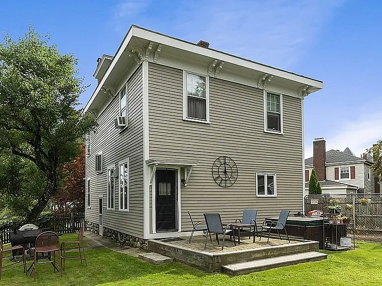 132 Fountain St — Photo 33