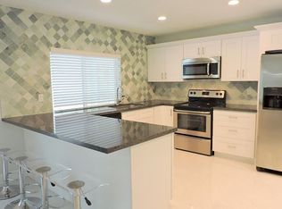 1422 Coolidge St, Hollywood, FL 33020