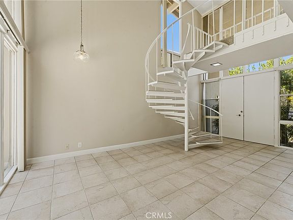 4th image of 4120 Del Mar Ave
