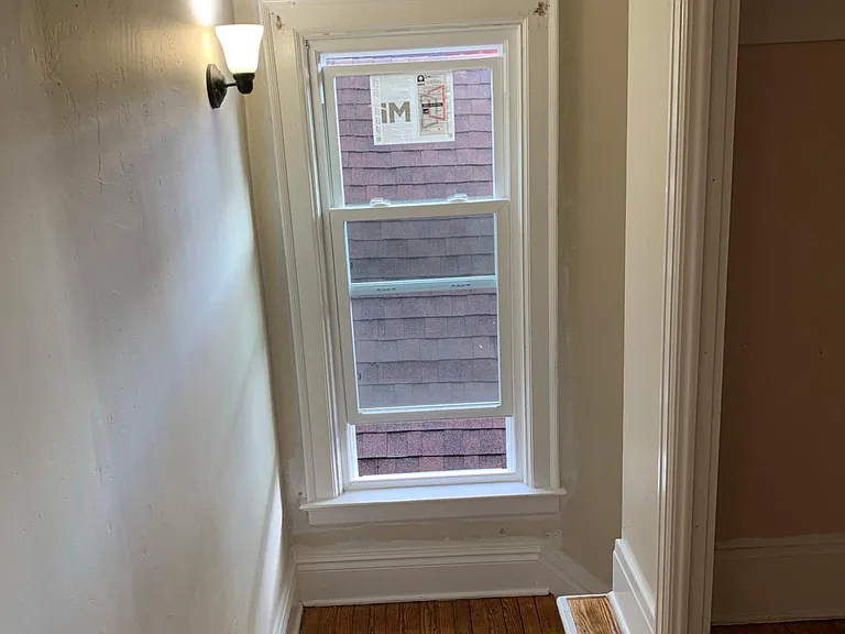 37 Bremen St — Photo 12
