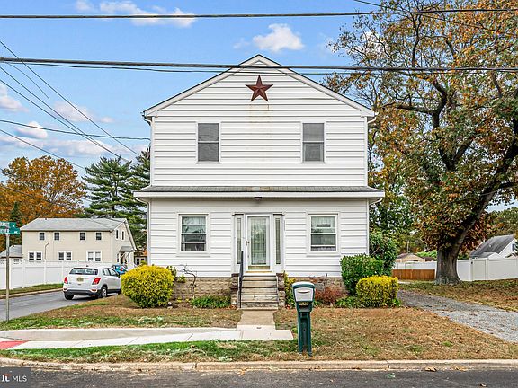 2nd image of 1111 Brewer Ave