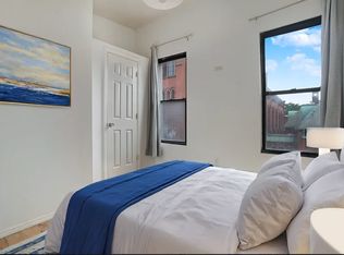 31 Olive St #3B, Brooklyn, NY 11211