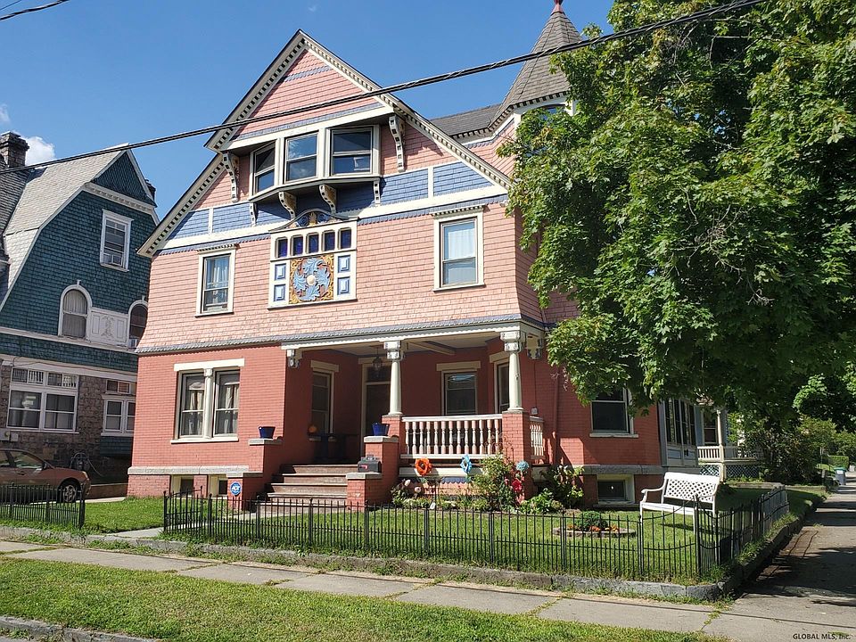 402 PARK Avenue, Mechanicville, NY 12118 Zillow