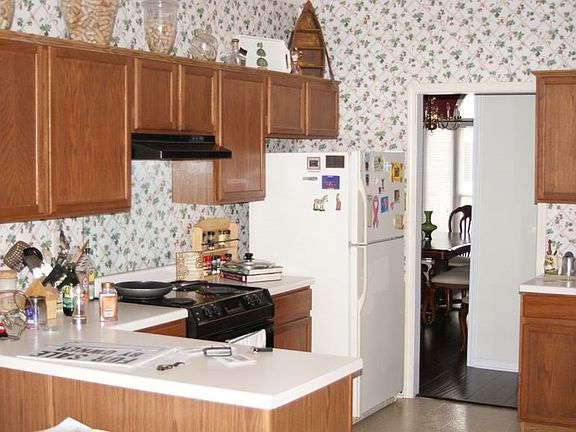 2nd image of 9034 Fletcher Park Cir N