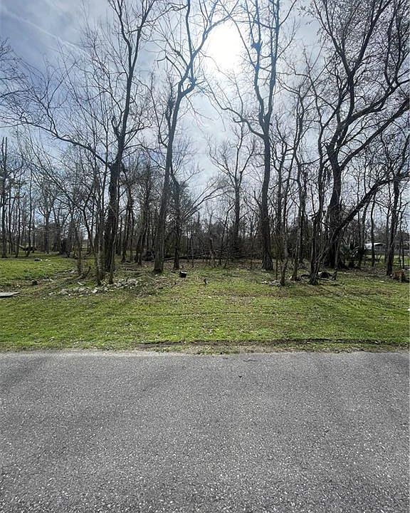 2nd image of 62 N Kelly Ln