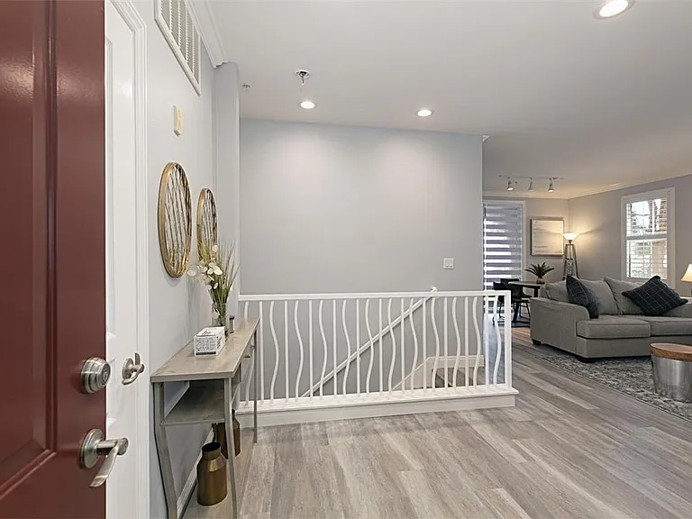 2266 Watermarke Pl — Photo 3