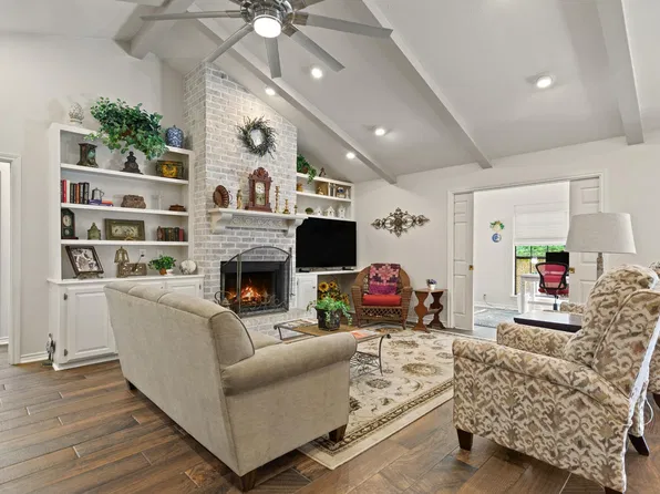 312 Amberwood Cir, Tyler, TX 75701