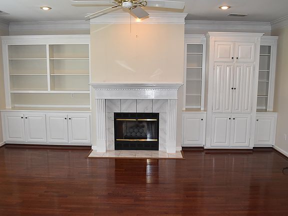 2nd image of 207 Woodfield Ct