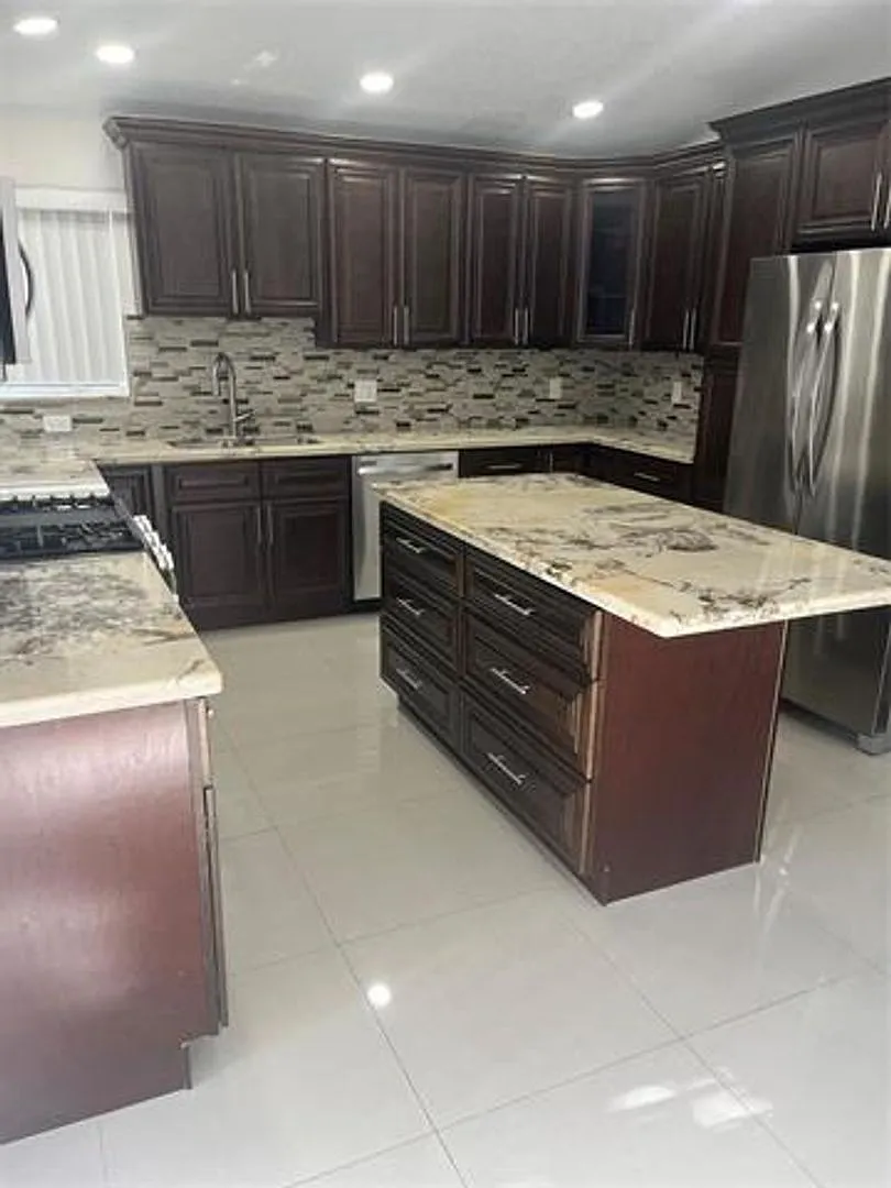 13412 NW 5th Pl # 13412, Plantation, FL 33325 — Photo 1