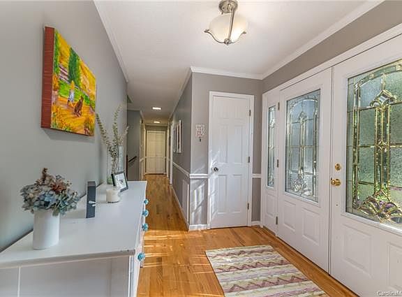 5th image of 685 Dogwood Trl