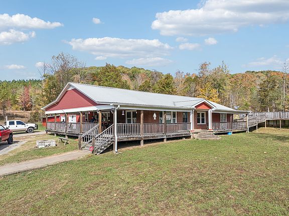 2nd image of 2020 Hubbard Dr
