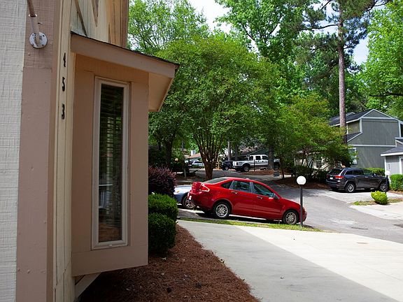 5th image of 453 Forest Hills Dr