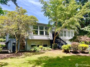 20801 Marine View Dr SW, Normandy Park, WA 98166
