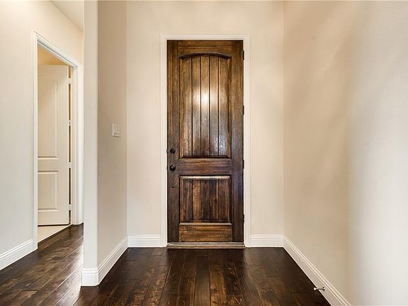 2nd image of 4500 Avenida Ln