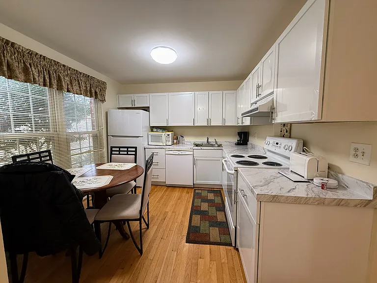 6921 Lafayette Park Dr — Photo 8
